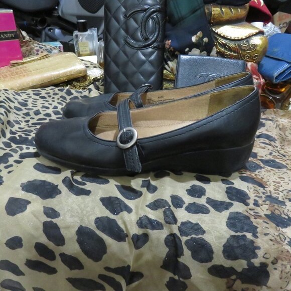BOGO Life Stride Demi Black Leather Mary Jane Buckle Wedges 8.5 antifatigue - Picture 1 of 12